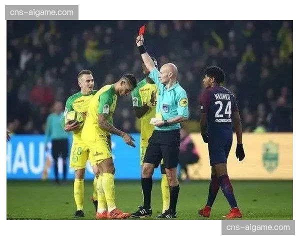 法甲联盟依据章程第22条行使最终决定权，强行通过赛程延期决议